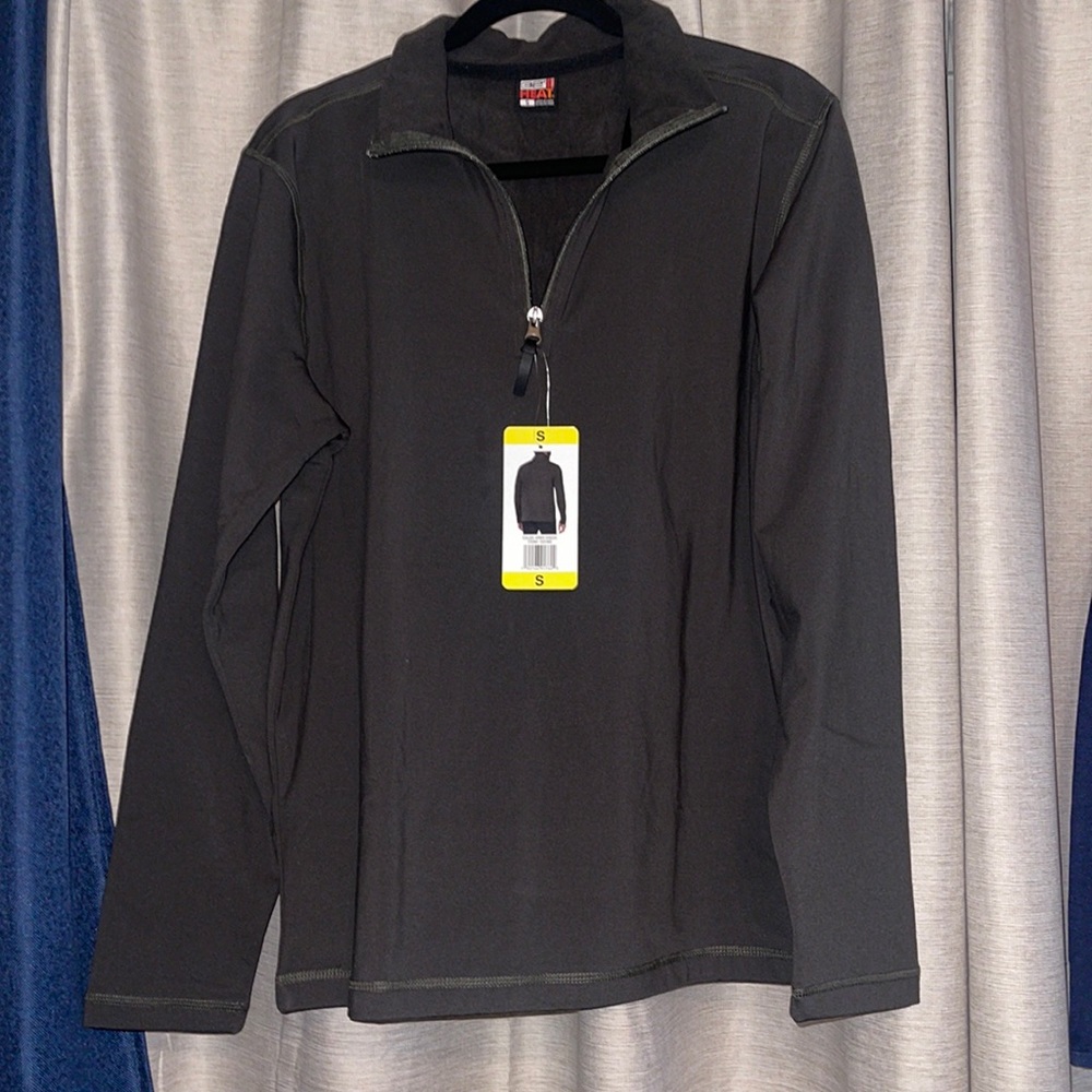 *BRAND NEW* 32 Degree Heat Half-Zipper Sweater